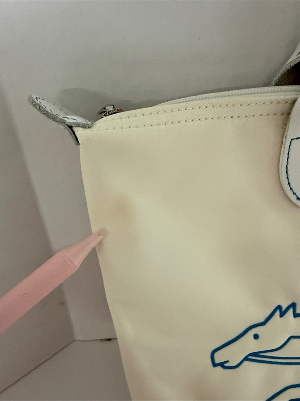 Longchamp RARE Blue Horse cream tote - Picture 7 of 14